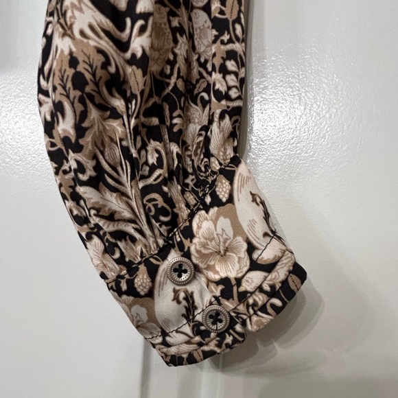 Anthropologie tie wrap front blouse with birds and rabbit print size small NWT - Picture 8 of 12